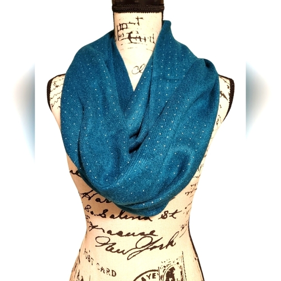 Sedalia Designs Accessories - Gorgeous Double Infinity Scarf